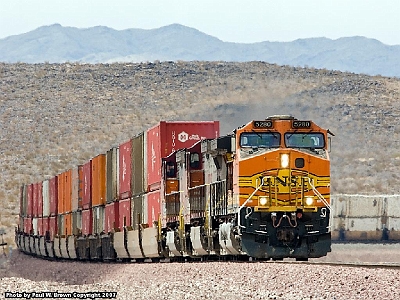 BNSF 5280 at Lavic Curve CA with Q-RICCHI6-18 on 20 April 2007.jpg